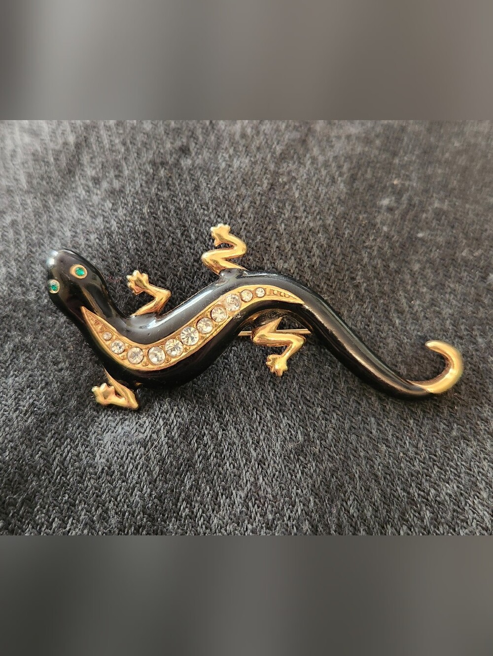 Vintage Avon goldtone salamander brooch